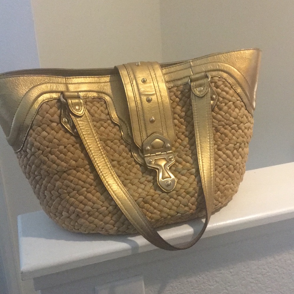 🎉HP🎉Large woven Michael Kors Bag